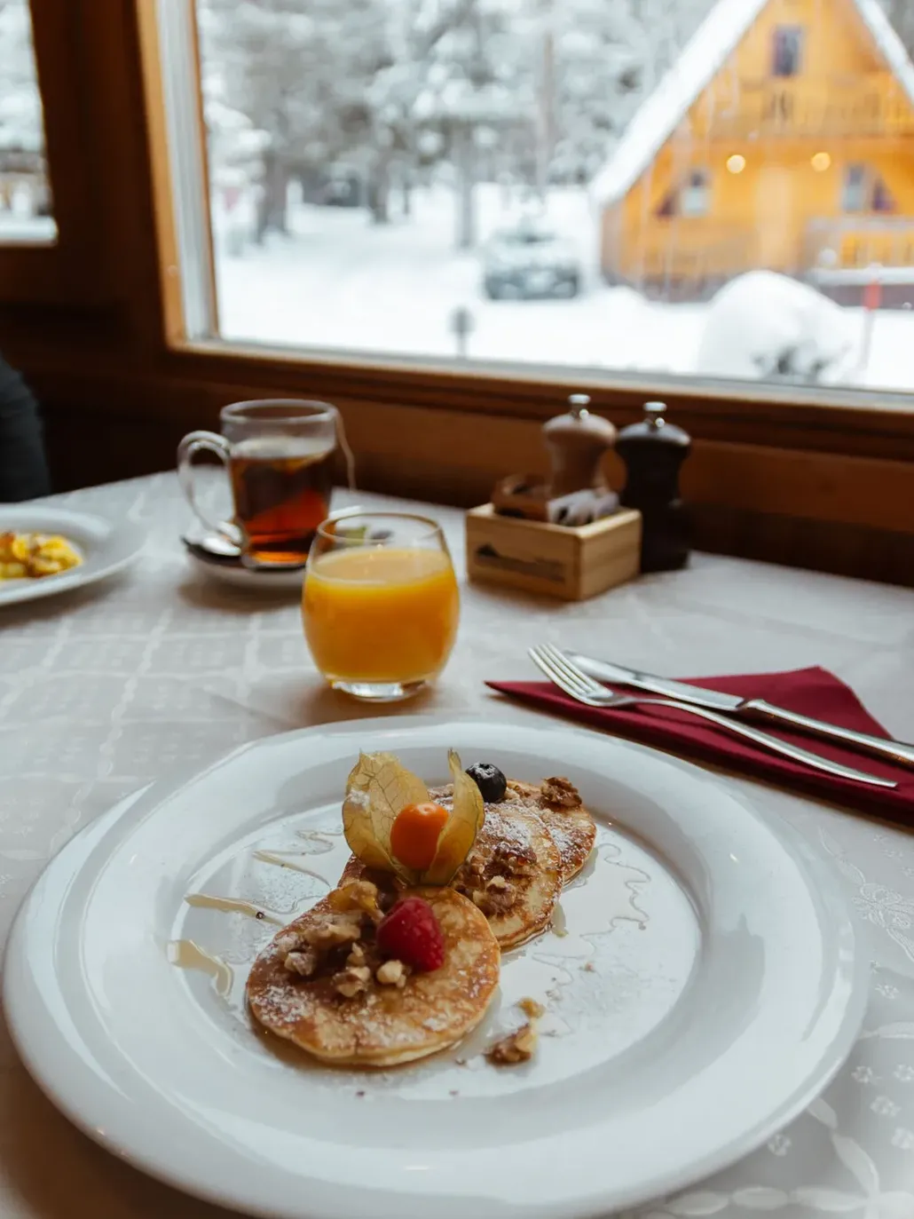 Colazione con sfondo invernale